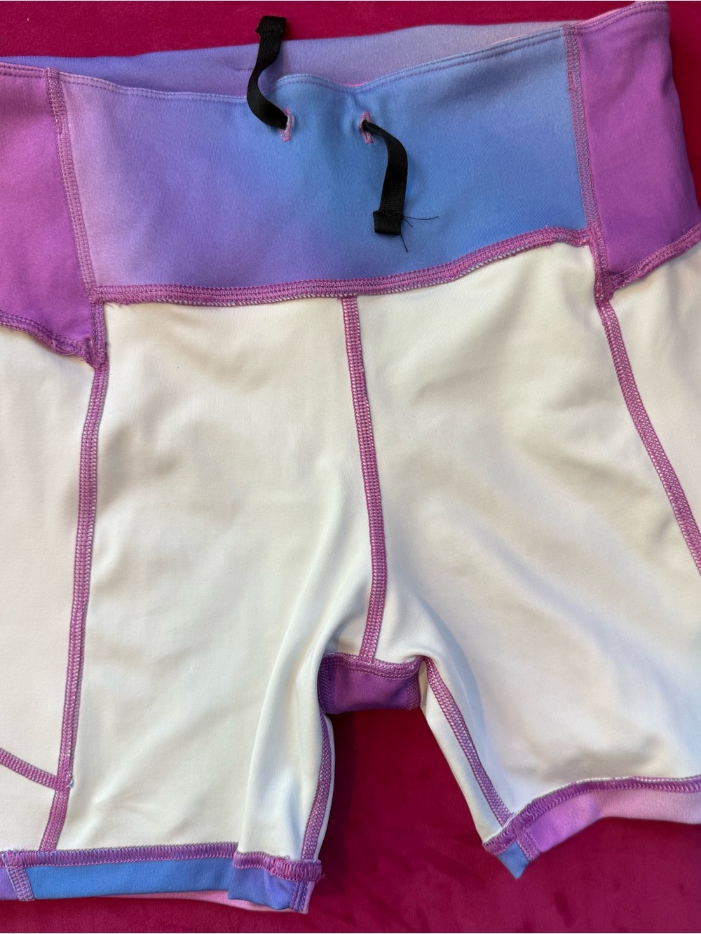 Brooks Women's Pastel Gradient Bike Shorts — Purple & Pink - Picture 4 of 4